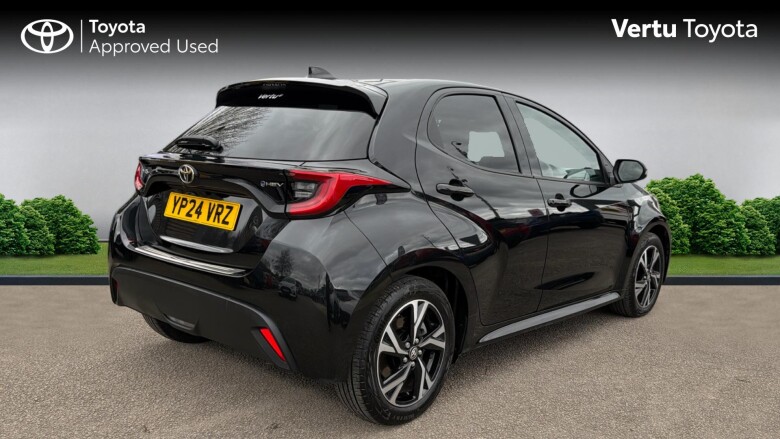 Toyota Yaris 1.5 Hybrid Design 5dr CVT Hybrid Hatchback